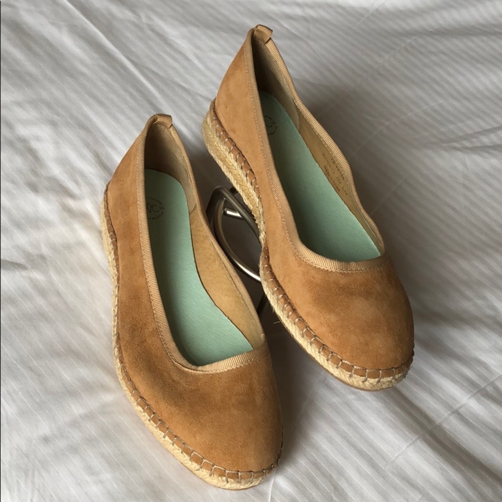 Johnston & Murphy Size 6 Espadrille- never worn!
